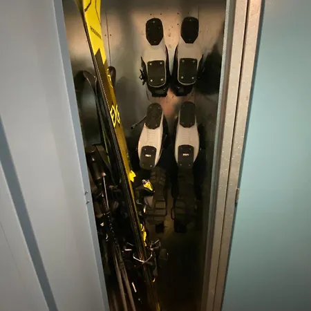 T2 4 Personnes, Pied Des Pistes, Parking Prive, Piscine