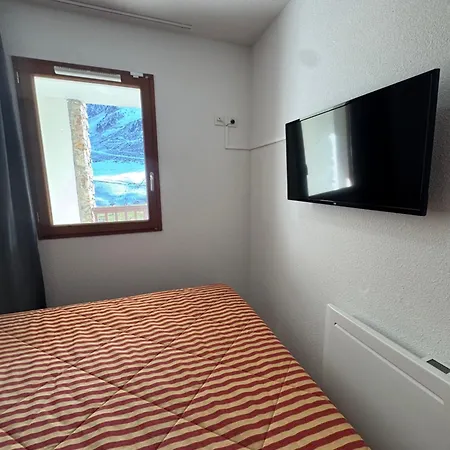 T2 4 Personnes, Pied Des Pistes, Parking Prive, Piscine * לה מונג'י